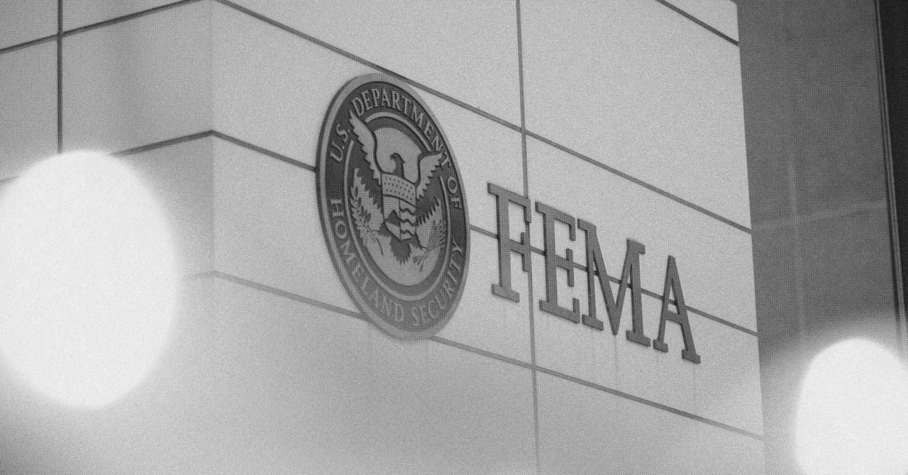 A FEMA cancelou seu plano estratégico de quatro anos antes da temporada de furacões