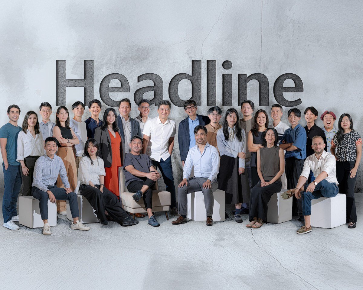 team photo (Headline Asia)