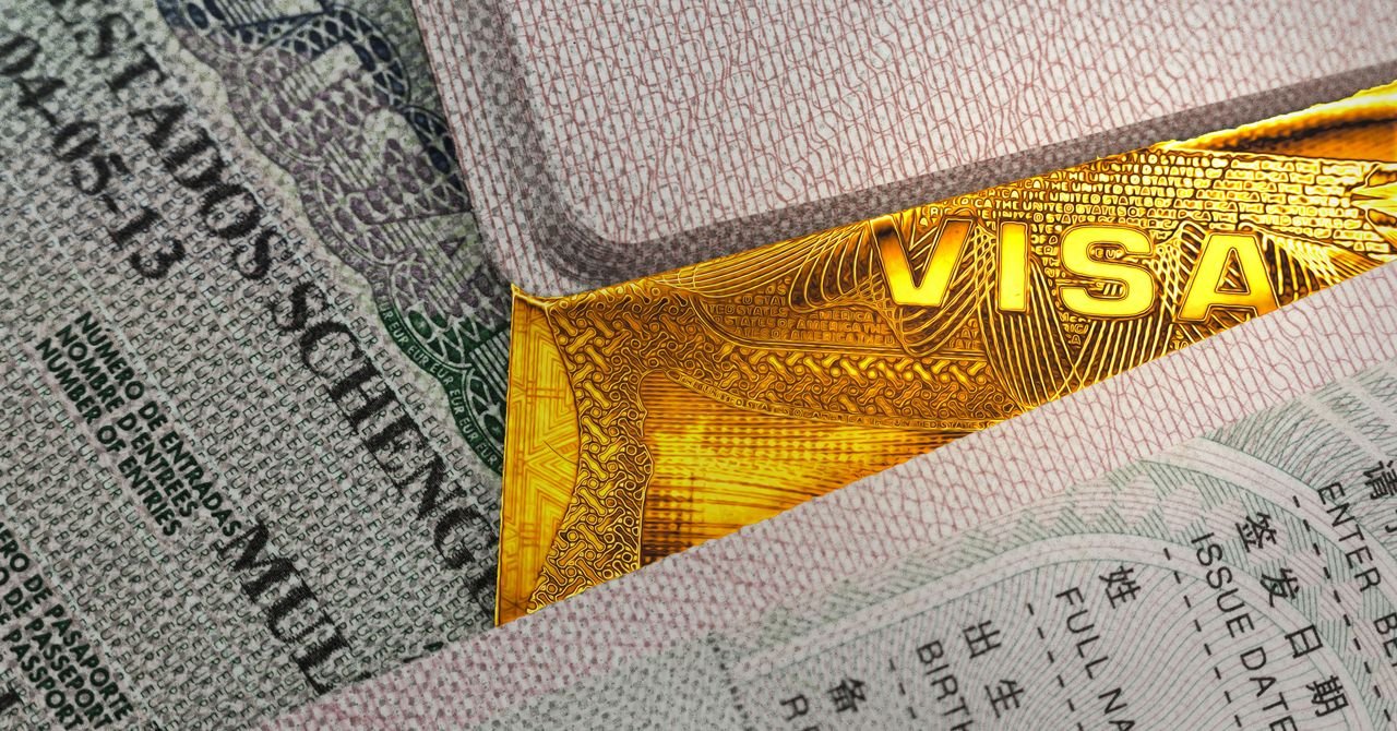 Um 'visto de cartão Trump' já está aparecendo em formas de imigração