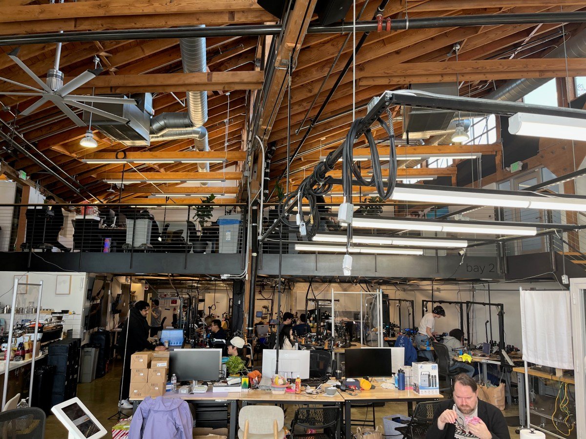 Inteligência Física, a última aposta do veterano do Stripe Lachy Groom, está construindo os cérebros robóticos mais badalados do Vale do Silício