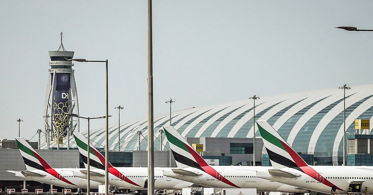 Preços mais altos do combustível para aviação podem destruir seus planos de viagens de verão