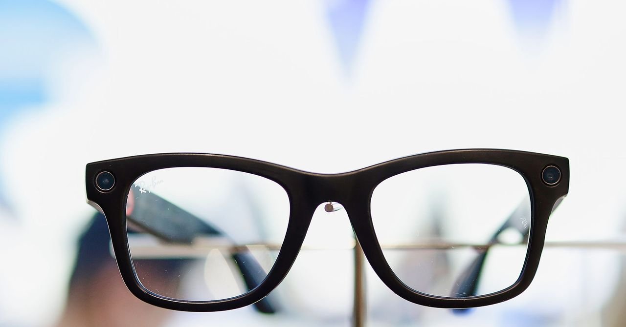 Meta é avisada de que óculos de reconhecimento facial armarão predadores sexuais