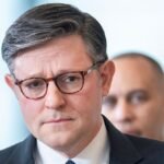 Motim republicano afunda pressão de Trump para estender vigilância sem mandado