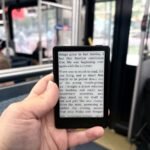 Este minúsculo e-reader magnético pode impedir você de rolar a destruição