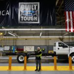 Ford recontrata engenheiros de ‘barba grisalha’ depois que IA falha