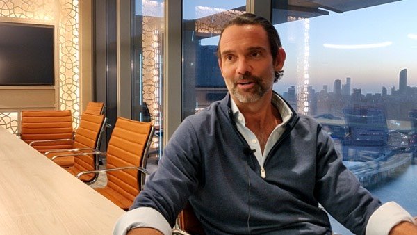 Jack Selby, da Thiel Capital, ganha participações em startups importantes, como a Etched through Arizona Connections