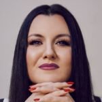 O CEO de AGI Deployment da OpenAI, Fidji Simo, está deixando o cargo